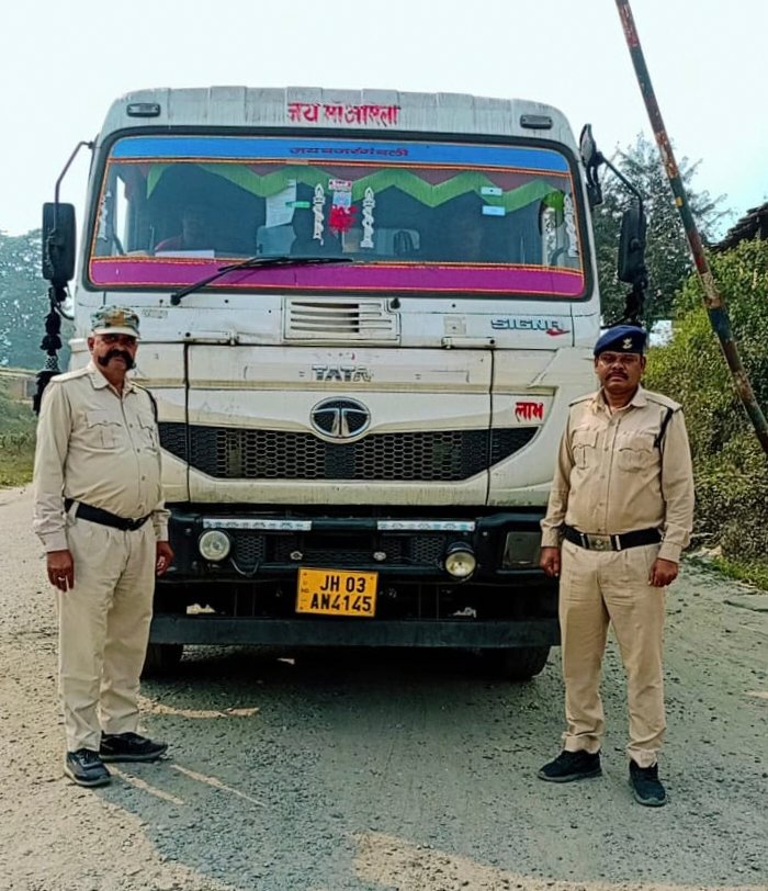 Singrauli News: परिवहन विभाग द्वारा सड़क सुरक्षा एवं जन जागरूकता अभियान जारी