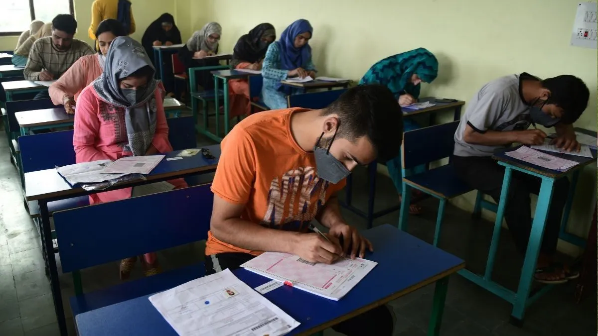 पीजी के अंकों पर मिलेगा अधिकतम 70 का वेटेज