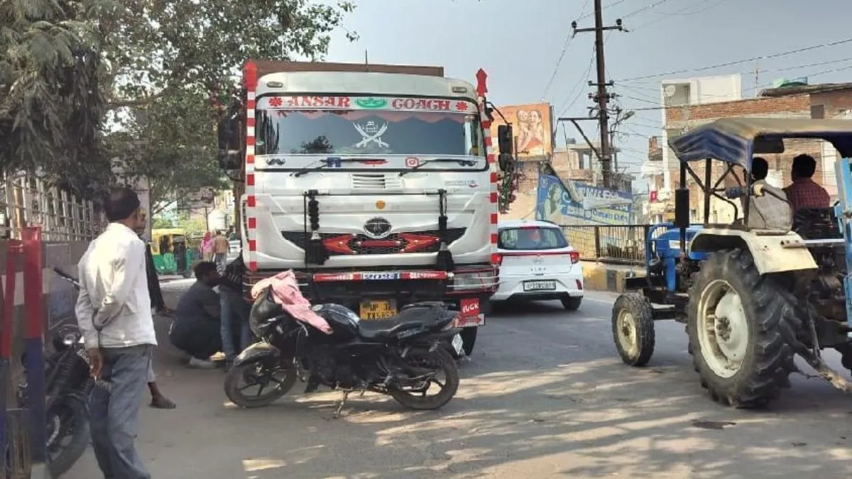 बदायूं में सड़क पर खड़े नहीं होंगे वाहन… यातायात पुलिस कराएगी यार्ड का इंतजाम