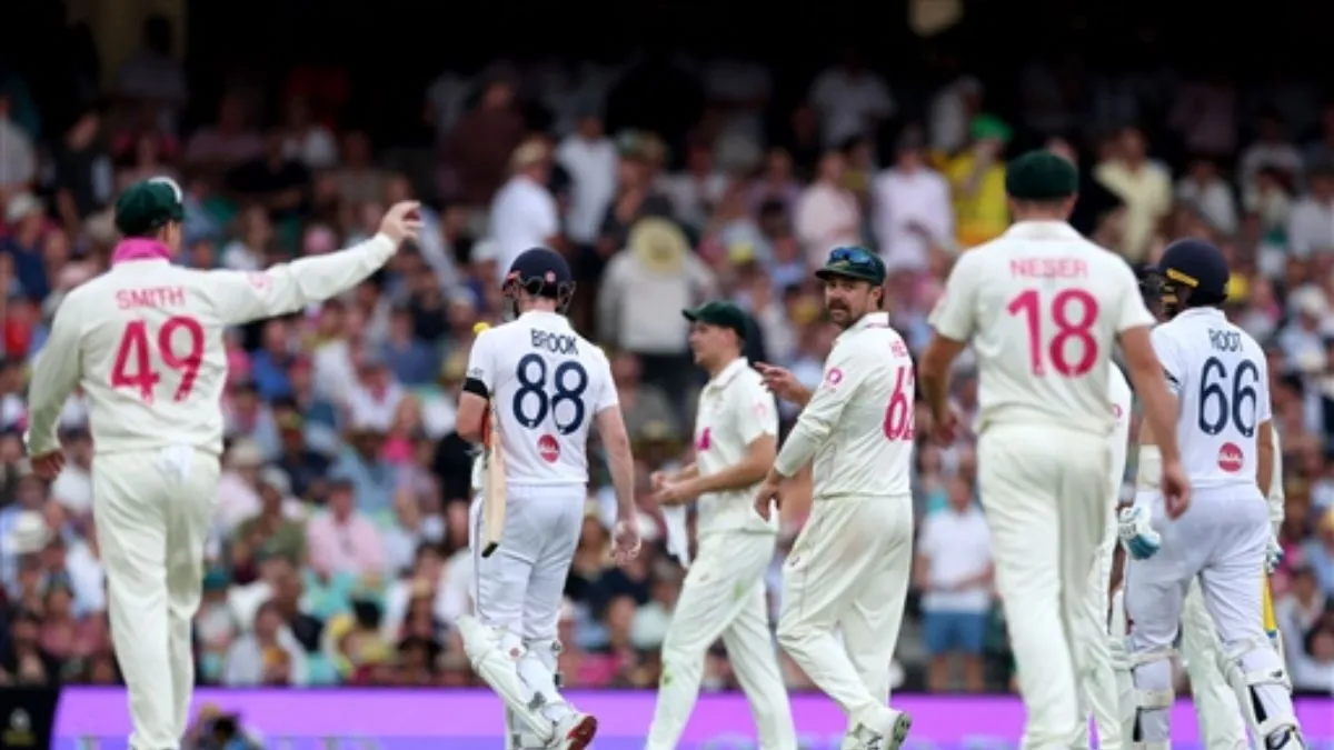 सिडनी में बारिश और खराब रोशनी के कारण एशेज टेस्ट का पहला दिन अधूरा, इंग्लैंड ने बनाए 211/3