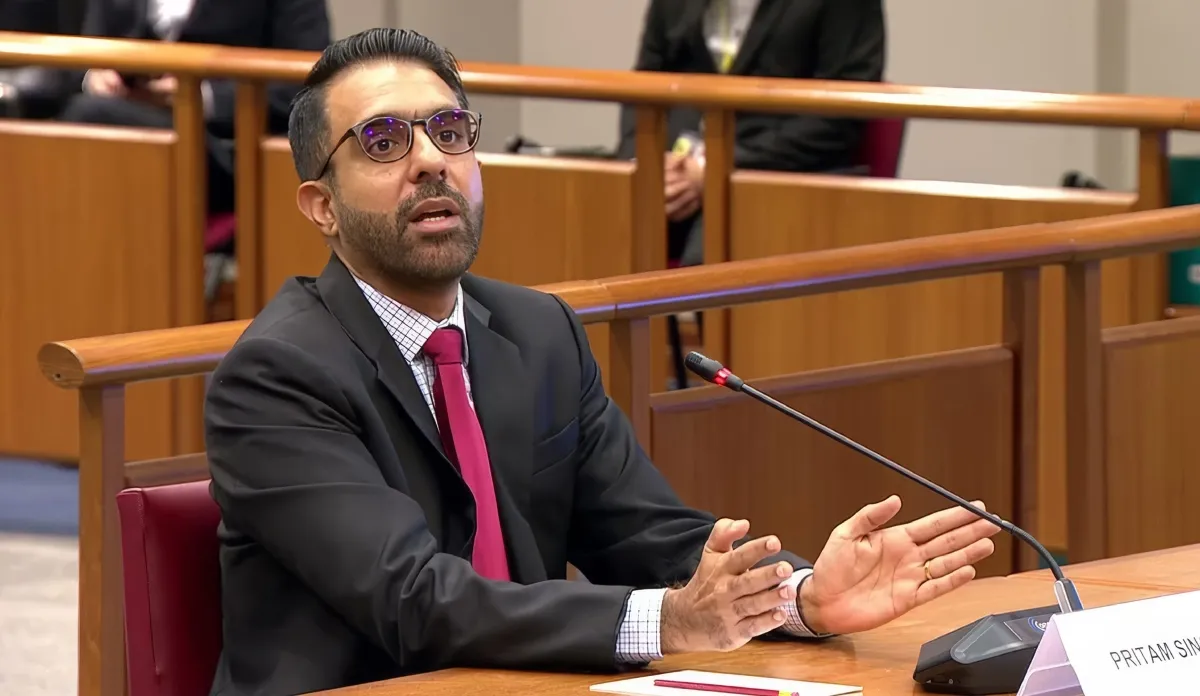 सिंगापुर संसद में विपक्षी नेता प्रीतम सिंह की सदस्यता पर बहस