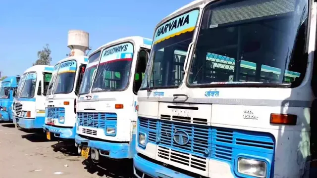 109 बसों के सहारे 15 लाख लोग: पलवल की परिवहन व्यवस्था बेहाल, ‘नाइट चार्ज’ के नाम पर निजी वाहनों की मनमानी