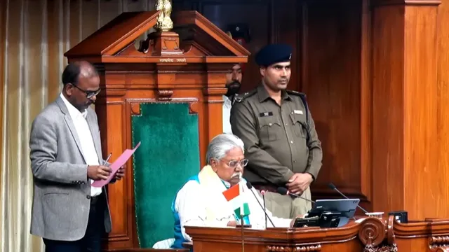 बेगूसराय का अजूबा कॉलेज, 8 कमरों में 20 हजार छात्र-छात्राओं की हो रही पढ़ाई; विधानसभा में उठा मुद्दा