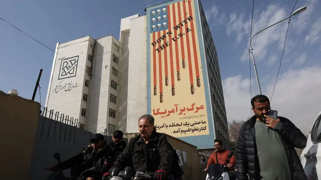 ‘सावधान और चौकन्ने रहें…’, ईरान पर अटैक के बाद भारतीयों के लिए एडवाइजरी