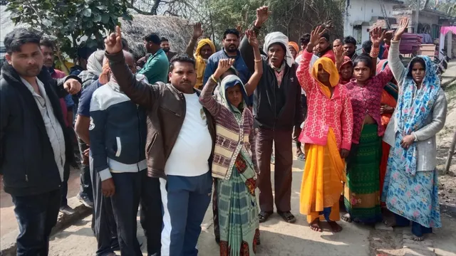 रायबरेली में फंदे पर लटकता मिला युवक का शव, हत्या के आरोप में दो महिलाओं समेत चार पर मुकदमा दर्ज