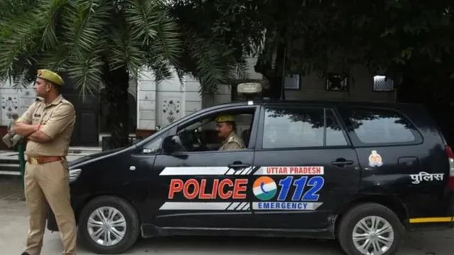 हापुड़ में क्रिकेट खेलने को लेकर दो पक्षों में खूनी झड़प, महिला समेत कई घायल; चार गिरफ्तार