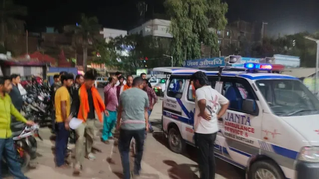 बिहार में सड़क हादसा, पीरो-बिहटा हाईवे पर कार-ट्रक की टक्कर में 2 युवकों की मौत, 5 घायल