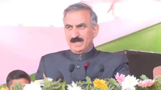 हिमाचल में कैबिनेट रैंक हटाने के बाद मंत्री और MLA के वेतन में कटौती की तैयारी, CM सुक्खू ला सकते हैं प्रस्ताव