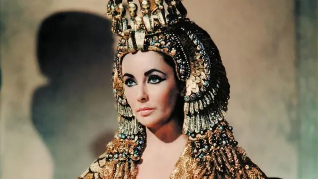 24-कैरेट सोने की ड्रेस, 400 करोड़ का खर्च… वो फिल्म जिसे बनाते-बनाते कंगाल हुए मेकर्स, जल्दबाजी में हुई रिलीज