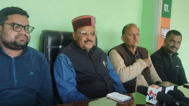 मंडी में एक और नेता व अधिकारियों में विवाद, विधायक इंद्र सिंह गांधी विधानसभा में लाएंगे विशेषाधिकार हनन नोटिस