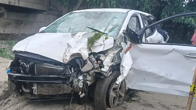 मस्ती और लाइव वीडियो बनी घातक : NH पर कार अनियंत्रित हुई, नदी में गिरी, तीन दोस्तों की मौत, चौथे की तलाश जारी