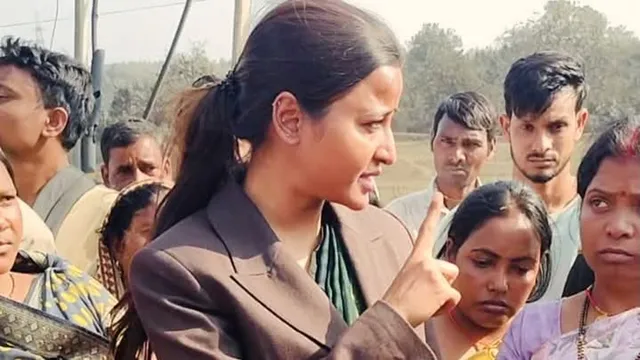 झारखंड में अंबा प्रसाद ने अपनी ही सरकार को घेरा: पिता की गिरफ्तारी और घर टूटने पर भड़कीं पूर्व विधायक, बैकफुट पर कांग्रेस