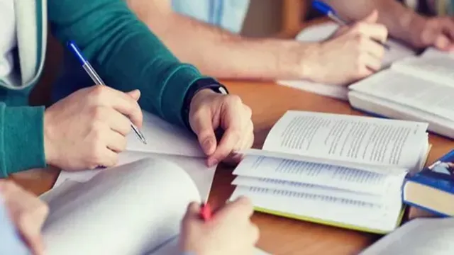 बिहार बोर्ड की निःशुल्क जेईई नीट कोचिंग: आवेदन की अंतिम तारीख 5 अप्रैल, 400 रुपए मिलेंगे स्कॉलरशिप