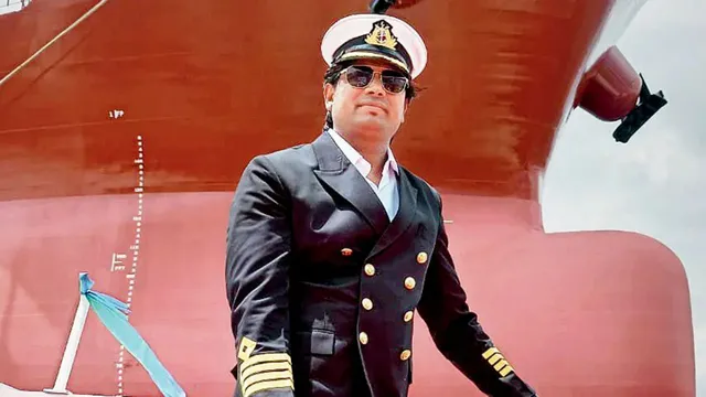 भारतीय नौसेना ने स्ट्रेट ऑफ हॉर्मुज से बचाए कैप्टन वीरेंद्र और 33 क्रू मेंबर्स, 28 मार्च को पहुंचेंगे गुजरात