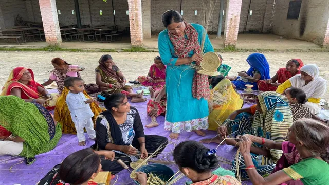 PM नरेन्‍द्र मोदी के संसदीय क्षेत्र वाराणसी में हुनर और हौसले से आत्मनिर्भरता की कहानी ल‍िख रही हैं महिलाएं