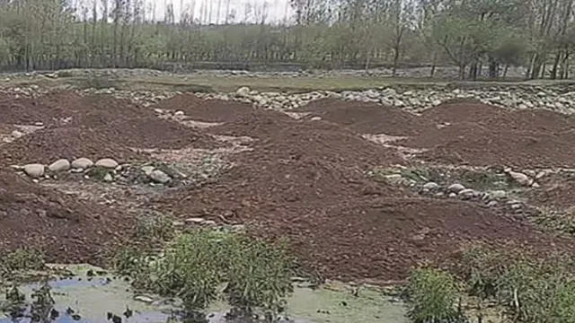 कश्मीर में अवैध खनन पर बड़ी कार्रवाई; DMO ने बीरवाह बडगाम में की छापेमारी, बड़ी मात्रा में मिट्टी जब्त