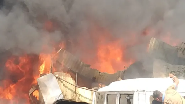 cऋषिकेश में वर्कशॉप में लगी आग, सीएनजी पंप के पास होने से मचा हड़कंप