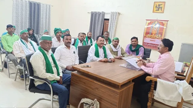 अयोध्या में अब फार्मर आईडी पर ही मिलेगी यूरिया, भाकियू ने की प्रतिबंध हटाने की मांग