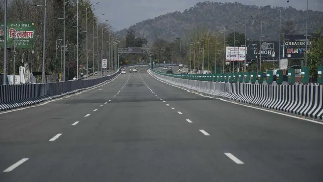 दिल्ली-देहरादून एक्सप्रेसवे: इतने किमी से अधिक पकड़ी रफ्तार तो होगा चालान, गाड़ी रोकना या मोड़ना मना