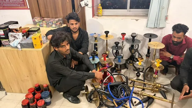 गोरखपुर के क्लब-17 में छापामार कार्रवाई से खलबली, हुक्का पीते मिले ग्राहक; हिरासत में चार कर्मचारी