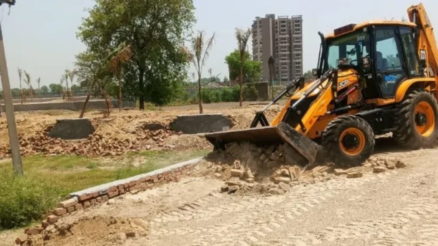 गाजियाबाद में अवैध कॉलोनियों पर गरजा GDA का बुलडोजर, चंद घटों में किया ध्वस्त; कार्रवाई से मचा हड़कंप