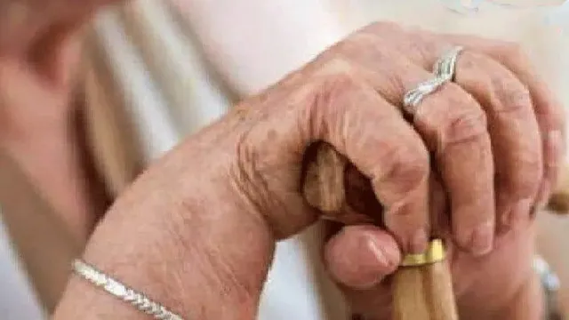 देहरादून में ज्यादा उम्र दर्शाकर ली ओल्ड एज पेंशन, अब 17 पर दर्ज हुआ केस