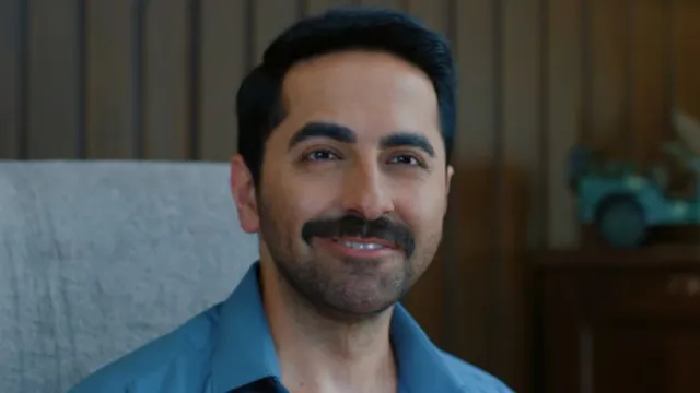 बॉक्स ऑफिस पर डटकर खड़ी आयुष्मान की फिल्म, बुधवार के आंकड़ों ने चौंकाया