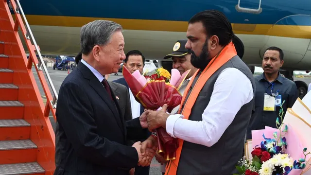 वियतनाम के राष्ट्रपति का बिहार दौरा, CM सम्राट चौधरी ने किया स्वागत; हाई अलर्ट पर बोधगया
