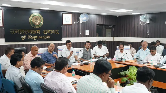 1 हफ्ते में होगा मंईयां सम्मान योजना का फिजिकल वेरिफिकेशन, जमशेदपुर DC ने दिए निर्देश