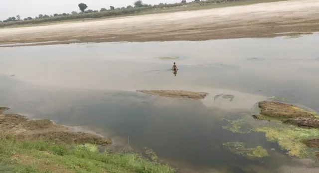 देवरिया में जलवायु परिवर्तन का बढ़ा खतरा, सूखने लगी है राप्ती की धारा