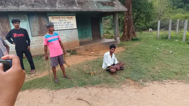 झारखंड: पश्चिमी सिंहभूम में डायन के शक में 55 वर्षीय महिला की गला रेतकर हत्या, शव खाई में फेंका