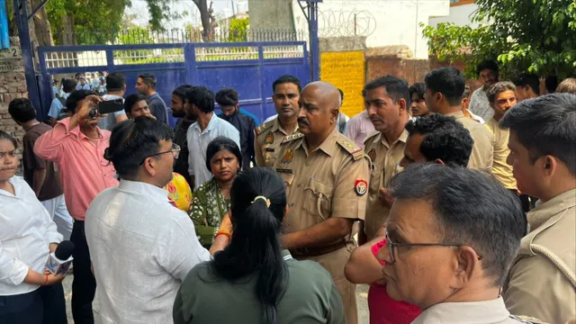 गाजियाबाद के स्कूल में मतांतरण को लेकर हंगामा, धार्मिक टैटू हटाने का डाला दबाव; टीचर को निकालने के बाद तनाव