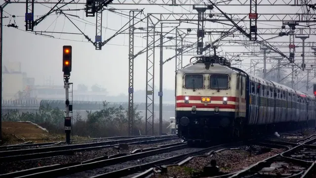 ट्रेनों की टाइमिंग जानकर ही बनाएं टूर का प्लान, बरेली सिटी यार्ड में निर्माण कार्य से ट्रेन संचालन प्रभावित