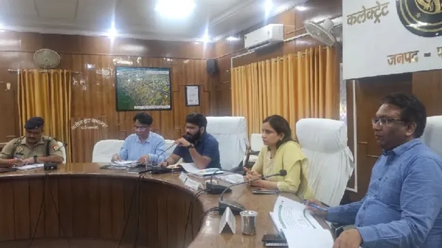 फतेहगढ़ में 40.82 लाख पौधे लगाने का लक्ष्य, डीएम ने 30 मई तक के दिए निर्देश