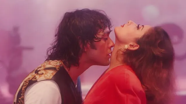 “उसके मुंह से बदबू…” Bobby Deol ने Manisha Koirala के साथ इंटिमेट सीन करने से क्यों किया था मना?