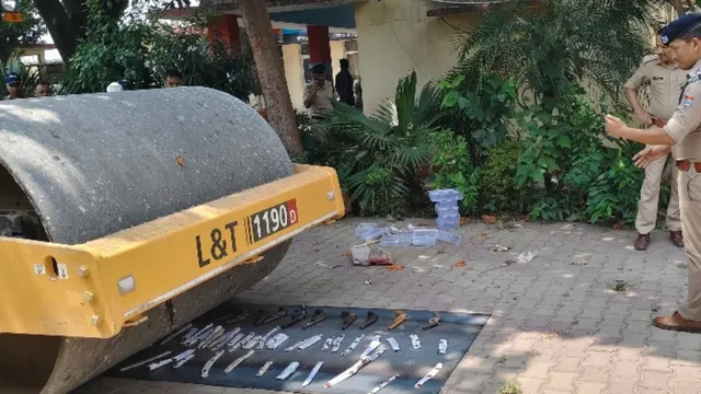 रुड़की: मालखाने के अवैध हथियारों पर चला पुलिस का बुलडोजर, 63 तमंचे और चाकू कबाड़ में तब्दील