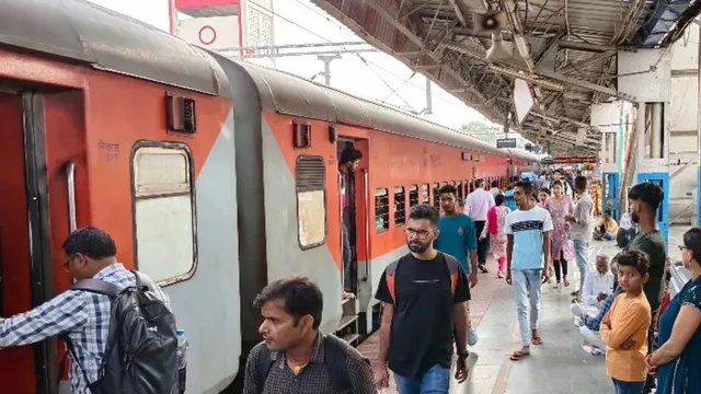 बिहार पुलिस परीक्षा के लिए खास इंतजाम, पाटलिपुत्र के लिए दोपहर एक बजे रवाना होंगी चार स्पेशल ट्रेनें