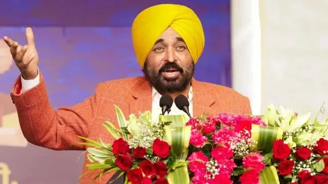 महिला स्वास्थ्य सेवाओं को भी विशेष प्राथमिकता दी गई है। विस्तारित सूची में 12 सप्ताह से अधिक समय के गर्भपात संबंधी प्रक्रिया, हिस्टेरोटामी, गर्भावस्था से जुड़ी समस्याओं के लिए अस्पताल में भर्ती और नाबालिग लड़कियों, अविवाहित यौन रूप से निष्क्रिय महिलाओं और यौन शोषण की पीड़िताओं की एनेस्थीसिया के तहत जांच को शामिल किया गया है। इन सेवाओं के शामिल होने से जरूरतमंद और कमजोर वर्गों को और अधिक आसानी से एवं समय पर इलाज मिल सकेगा। इसी तरह नेत्र रोग और आर्थोपेडिक सेवाओं को भी मजबूत किया गया है।  अब पटेरीजियम एक्सीजन और एंट्रोपियन करेक्शन जैसी आंखों से संबंधित प्रक्रियाएं भी निजी अस्पतालों में कराई जा सकेंगी। वहीं ऑर्थोपेडिक मरीजों को टेंडन रिलीज, छोटे जोड़ों की चोटों के इलाज और टखने के फ्रैक्चर के आपरेशन जैसी सर्जरी का लाभ मिलेगा।  पैकज रेट 27800 रुपये तक किए गए निर्धारित इन नई प्रक्रियाओं के पैकेज रेट 2,000 रुपये से 27,800 रुपये तक निर्धारित किए गए हैं। राज्य स्वास्थ्य एजेंसी की रिपोर्ट के अनुसार, वर्तमान समय में लगभग 65 लाख परिवार इस योजना के तहत कवर किए जा चुके हैं। इस समय 824 अस्पताल, जिनमें सरकारी, केंद्र सरकार के और सूचीबद्ध निजी अस्पताल शामिल हैं, योजना के तहत इलाज प्रदान कर रहे हैं। लगभग 2,300 बीमारियों और मेडिकल प्रक्रियाओं को कवर किया जा रहा है।