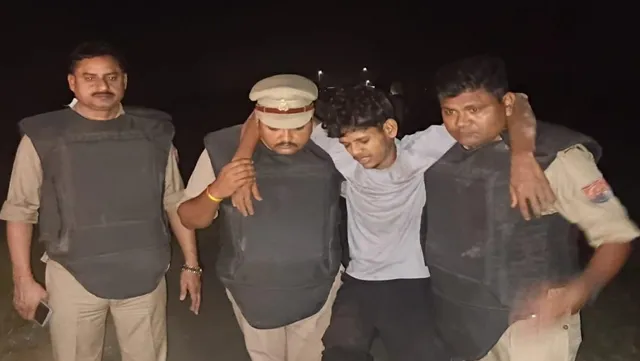 आजमगढ़ में मां के साथ मारपीट का बदला लेने के ल‍िए कर डाली हत्‍या, पुलिस मुठभेड़ में आरोप‍ित गिरफ्तार