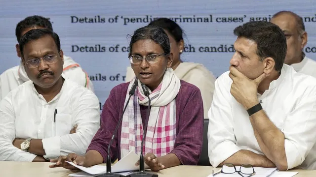 क्या है संविधान का अनुच्छेद 329, जिसका हवाला देकर SC ने मीनाक्षी नटराजन की याचिका पर सुनवाई से किया इनकार