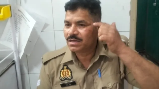 PAC मुरादाबाद में मोबाइल पर टोकाटाकी बनी बवाल: हेड कॉन्स्टेबल और सिपाही में मारपीट, बंदूक तानी