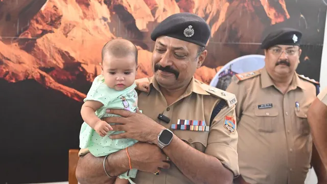 हरिद्वार: हरकी पैड़ी से बच्चा चोरी करने वाले गिरोह का पर्दाफाश, 4 माह की बच्ची सकुशल बरामद