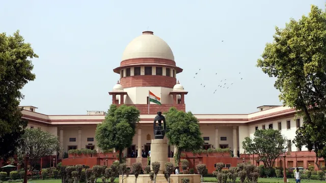 🚨 “जब पुलिस ही वसूली करने लगे…” SC की सख्त टिप्पणी, 3 रेलवे पुलिसकर्मियों की जमानत रद्द!