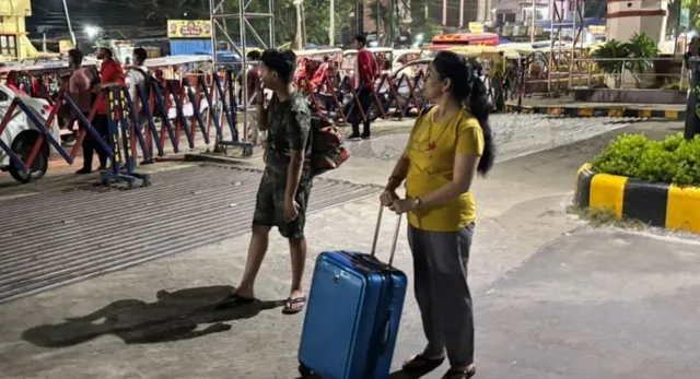 गोरखपुर स्टेशन परिसर के सभी पार्किंग बंद, वाहनों के प्रवेश पर लगी रोक