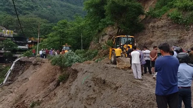 देहरादून में मौसम सामान्य, औसतन 11.5 मिमी बारिश दर्ज; 14 सड़कें अब भी बंद
