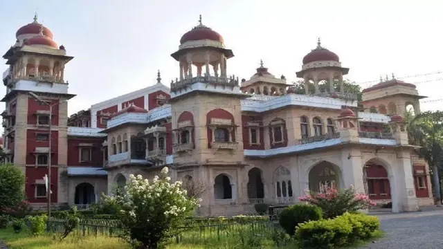 AU UG Admission 2026: BA LLB का दूसरा कटऑफ 8 अंक घटा, दो अन्य पाठ्यक्रमों की सूची भी जारी; एडमिशन की अंतिम तिथि घोषित