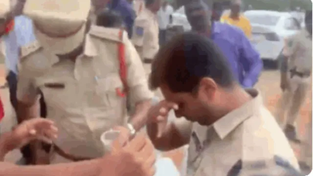 हैदराबाद में हाई-स्पीड ट्रेन हब के विरोध में पुलिस पर पथराव, महिलाओं ने फेंका मिर्ची पाउडर; कई हिरासत में