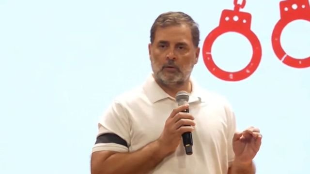 ’10 वर्षों में 152 पेपर लीक, एक भी दोषी को सजा नहीं’; राहुल गांधी ने शिक्षा मंत्री धर्मेंद्र प्रधान से मांगा इस्तीफा