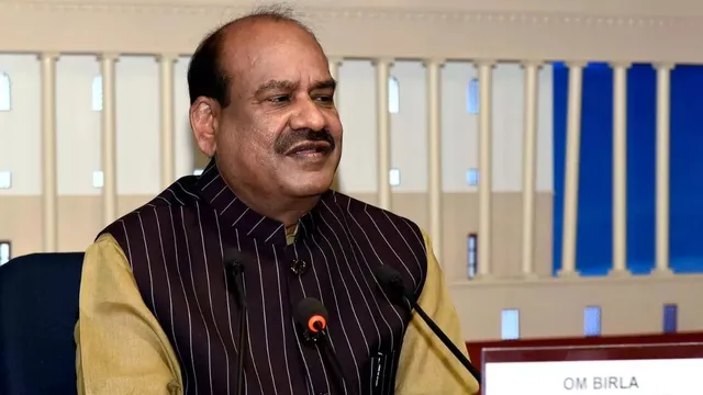 मानसून सत्र से पहले सियासी उलटफेर: उद्धव के छह सांसदों का शिवसेना में विलय को मंजूरी, TMC के 20 बागी सांसद बैठेंगे अलग