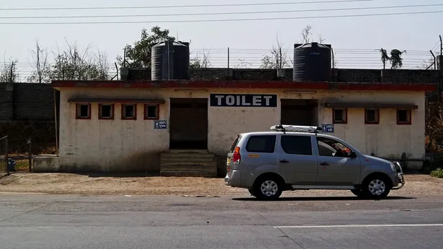 NHAI की नई पहल: टोल प्लाजा पर बनेंगे विश्व-स्तरीय सार्वजनिक शौचालय, महिलाओं और बुजुर्गों को मिलेगी बड़ी राहत